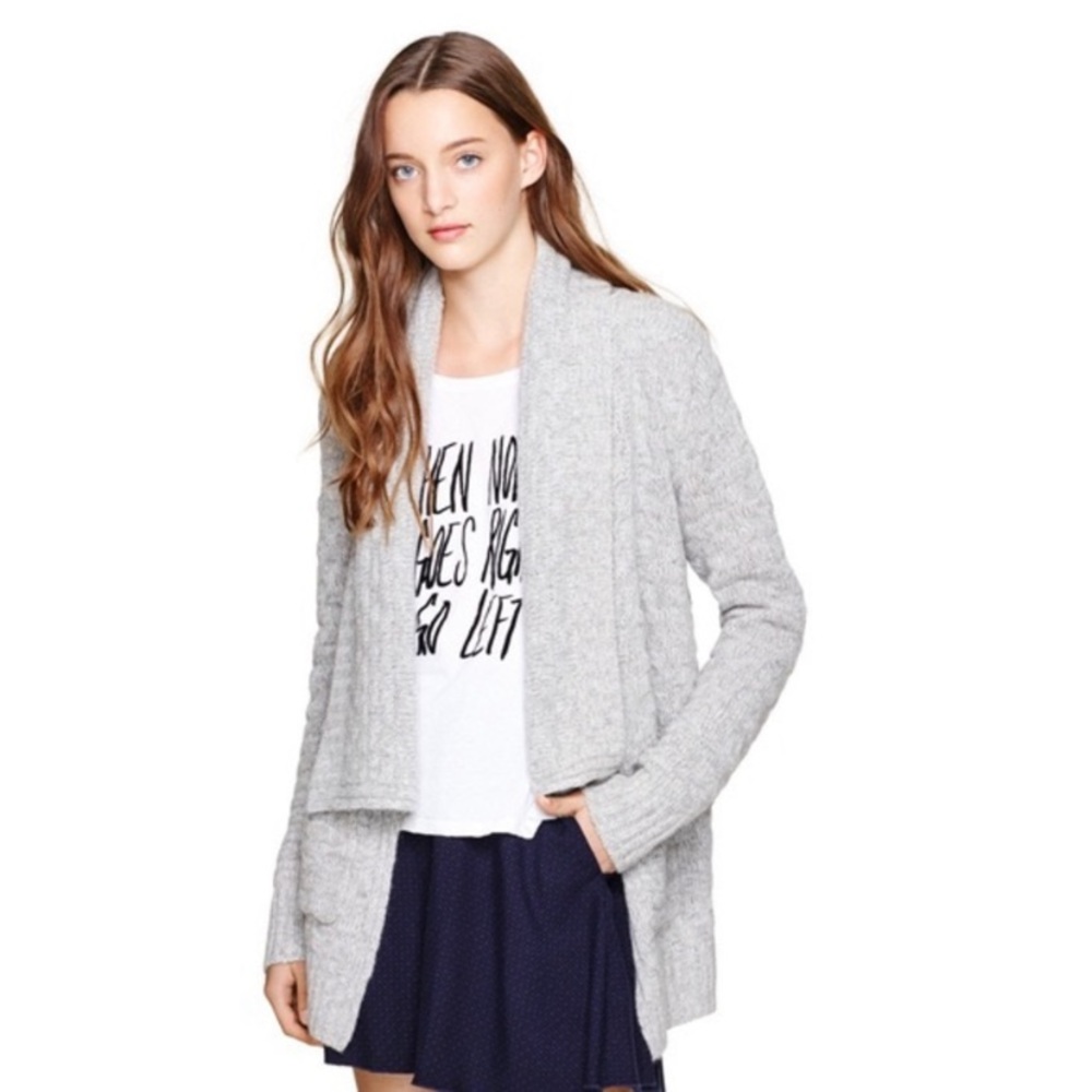 Talula (Aritzia) Takuma cardigan